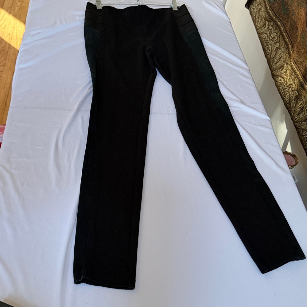 Hale Bob large black leggings with  genuine suede side panels - Picture 9 of 16